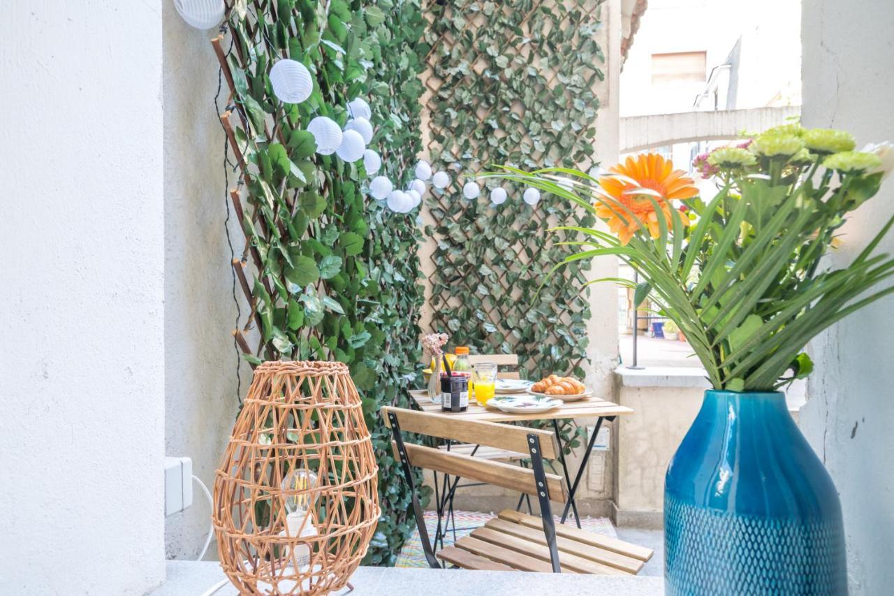 Studio Terrasse Privee 5 Min To Eiffel Tower Paris Bagian luar foto
